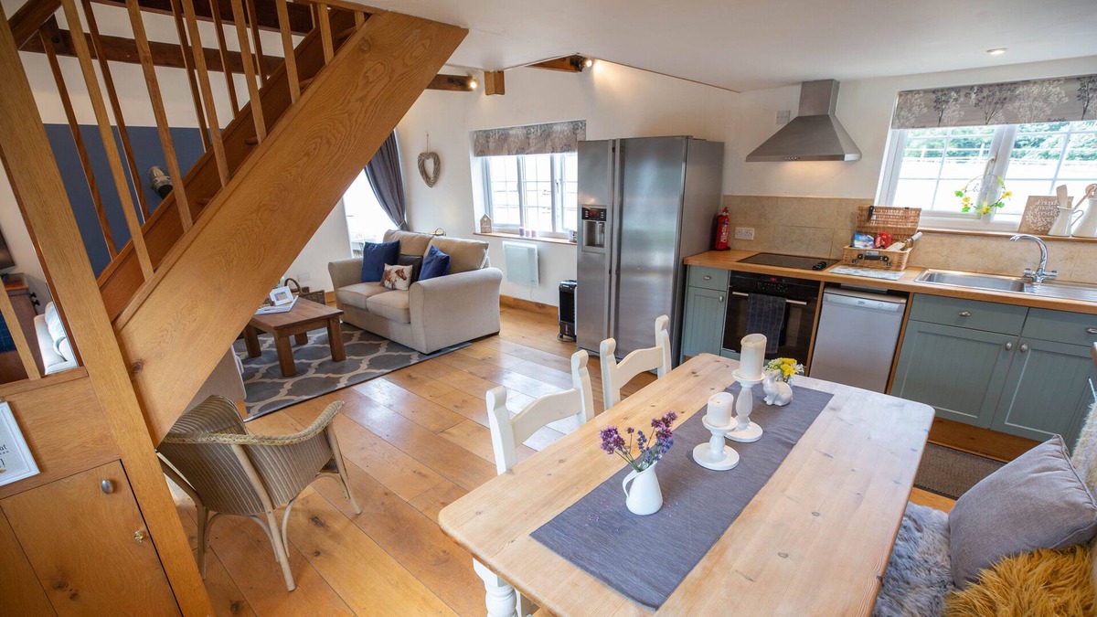 Bradford-on-Avon Apartment | Cherry Orchard Lodge
