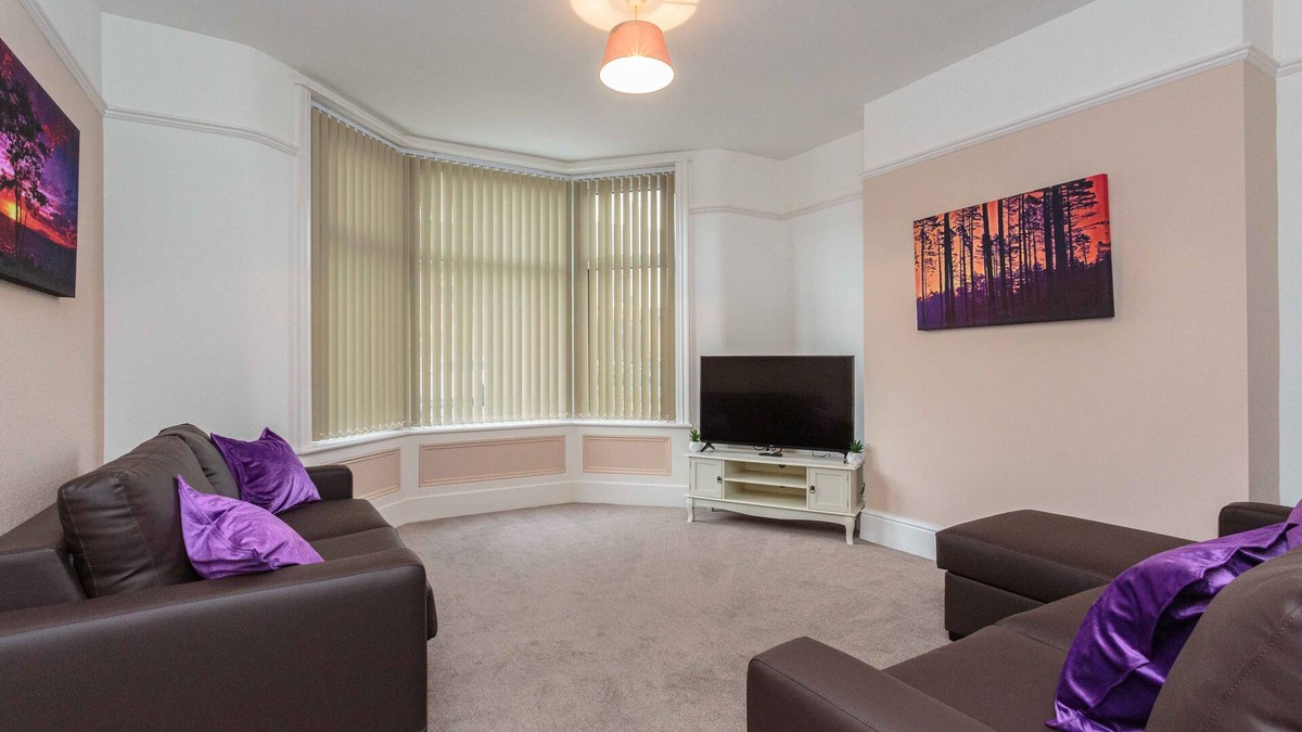 South Shore Apartment | Cherry Property - Passion Fruit Suite