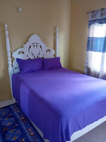 Whitehouse House | Cherry's Homestay