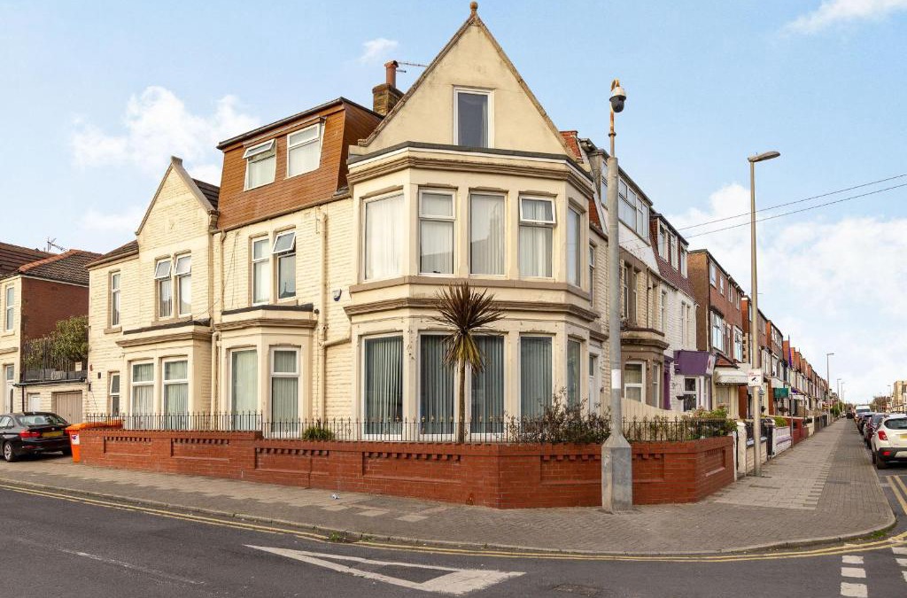 Blackpool Town Center House | Cherry Tree House