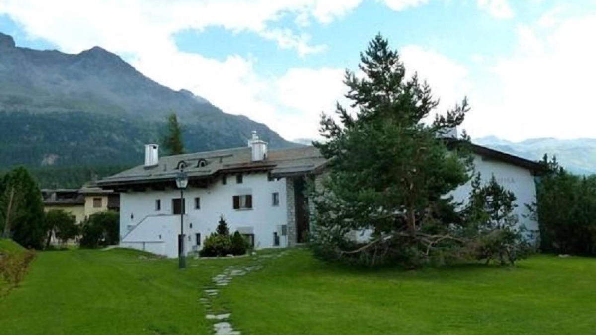 Champfer Apartment | Chesa Cagiuma, garden apartment