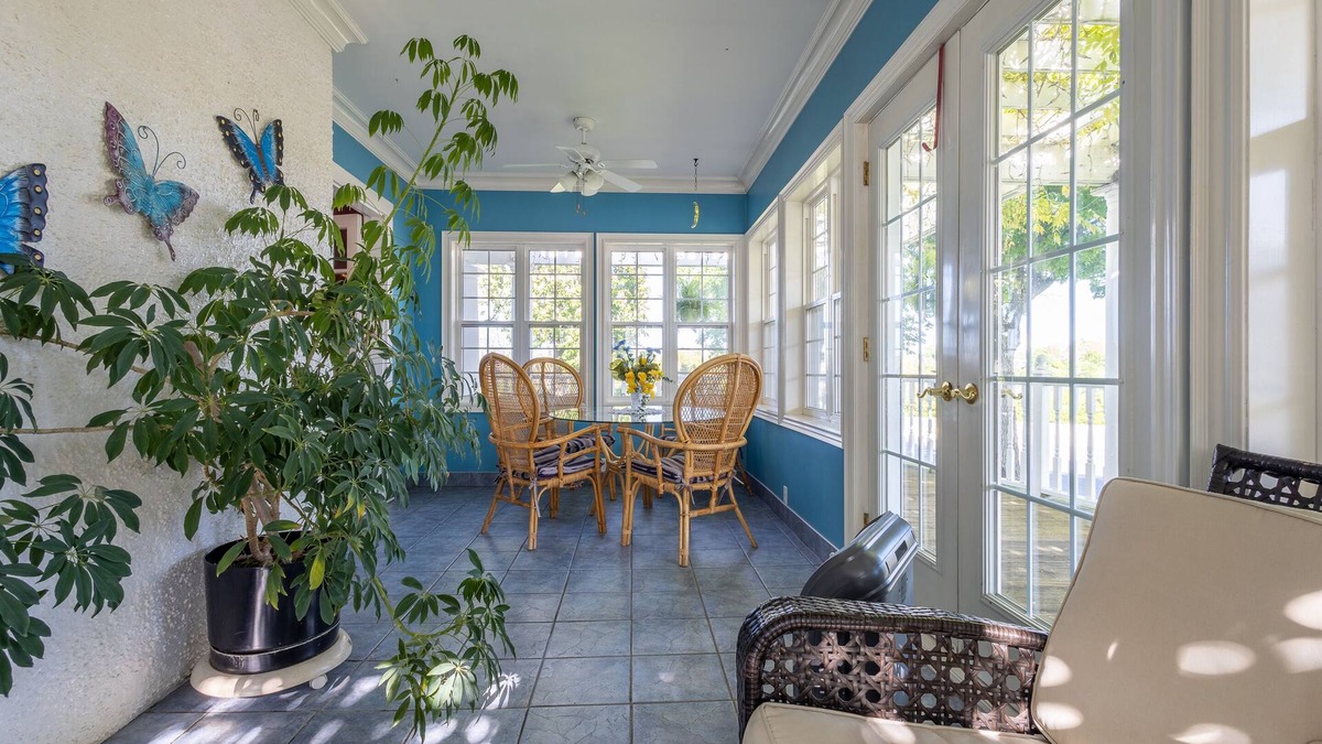 Niagara Falls Bed & Breakfast | Chestnut Inn Bed and Breakfast