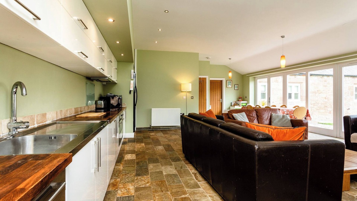 Old Bewick Cottage | CHEVIOT BARN, pet friendly, country holiday cottage in Chatton