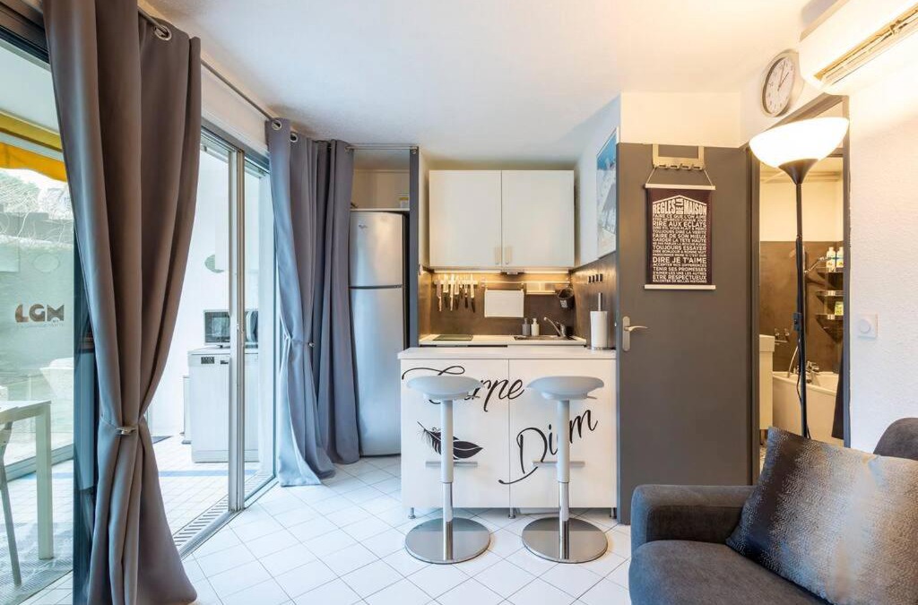 La Grande-Motte Apartment | Chez Claude & Isabelle - Joli studio cabine climatisé avec parking et piscine