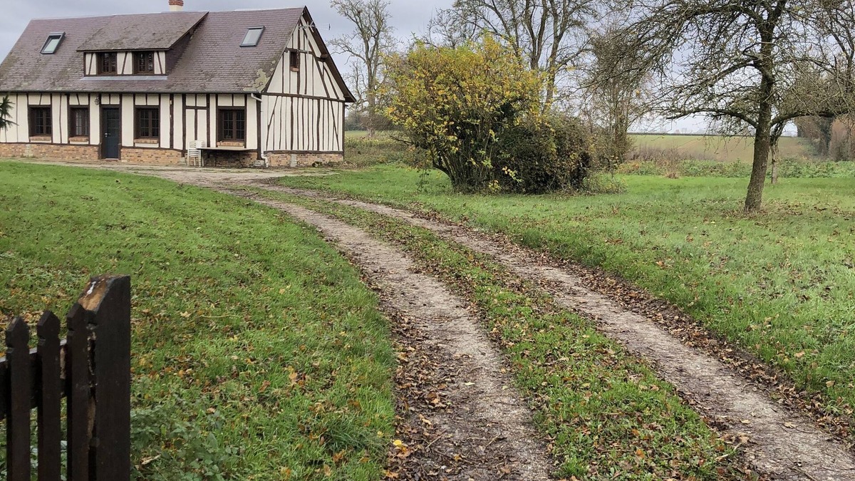 Haucourt House | Chez Jeanne, Maison Avec Jardin Pour 7 Personnes à la Campagne