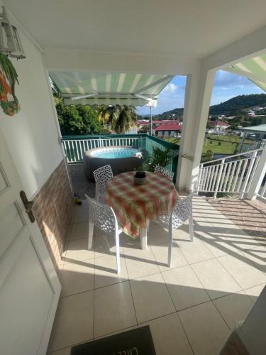 Terre-de-Bas Apartment | Chez Maïté