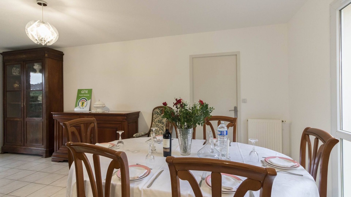 Revel House | Chez Maxou