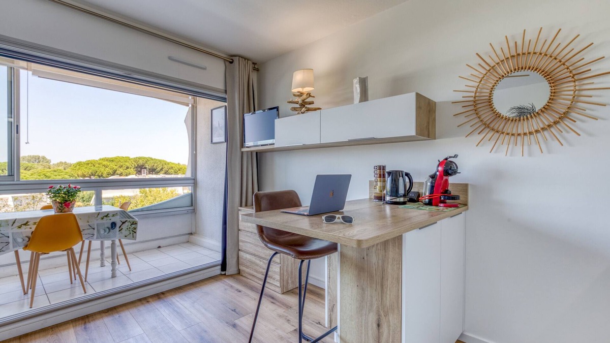 La Petite Motte Apartment | Chez Nat N Rosy with shared pool, private terrace and shared garden