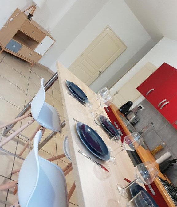 Anatole France Apartment | Chez Sandra & Patrice