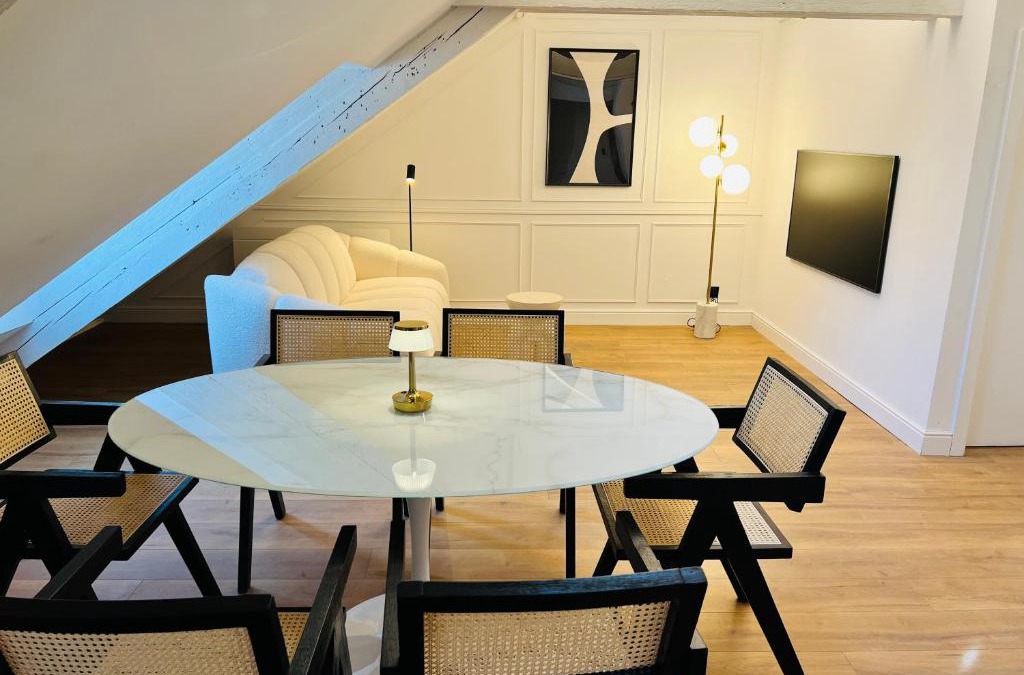 Poincare Apartment | Chez Sandrine, mon appartement élégant + parking