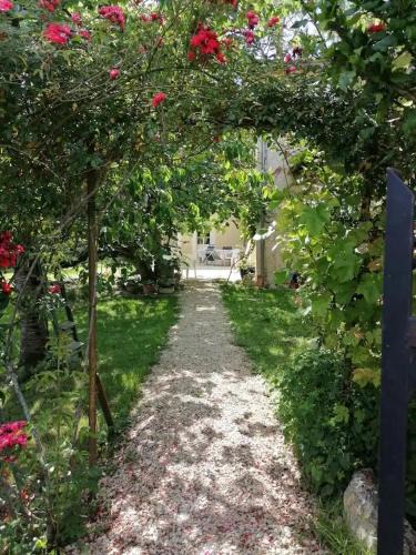 Lussan Bed & Breakfast | Chez Yvette & Shoji