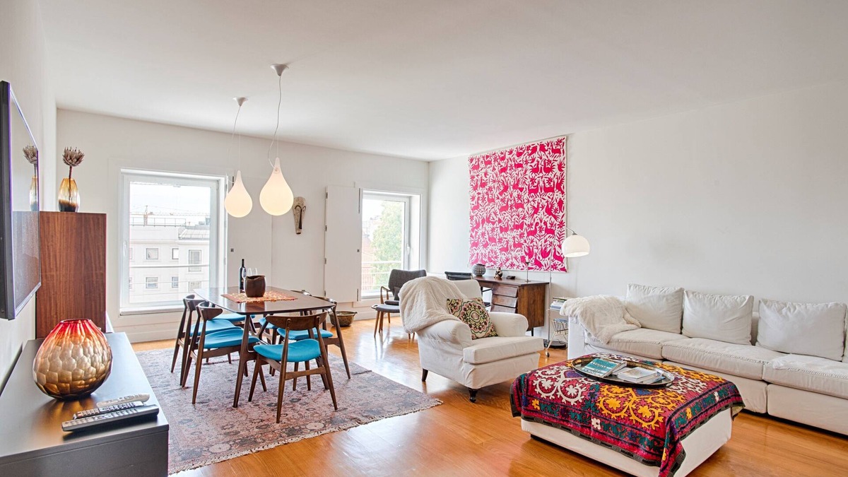 Sacramento Apartment | Chiado 1 - Carmo Square - Recently renovated apartment with great view of the River Taugus and São J
