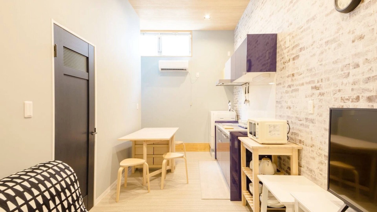 Ichikawa Apartment | Chiba Morihiro building MIY
