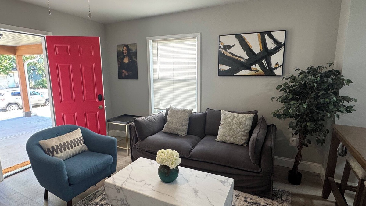Anderson Apartment | Chic 1-bedroom apartment in fabulous Anderson