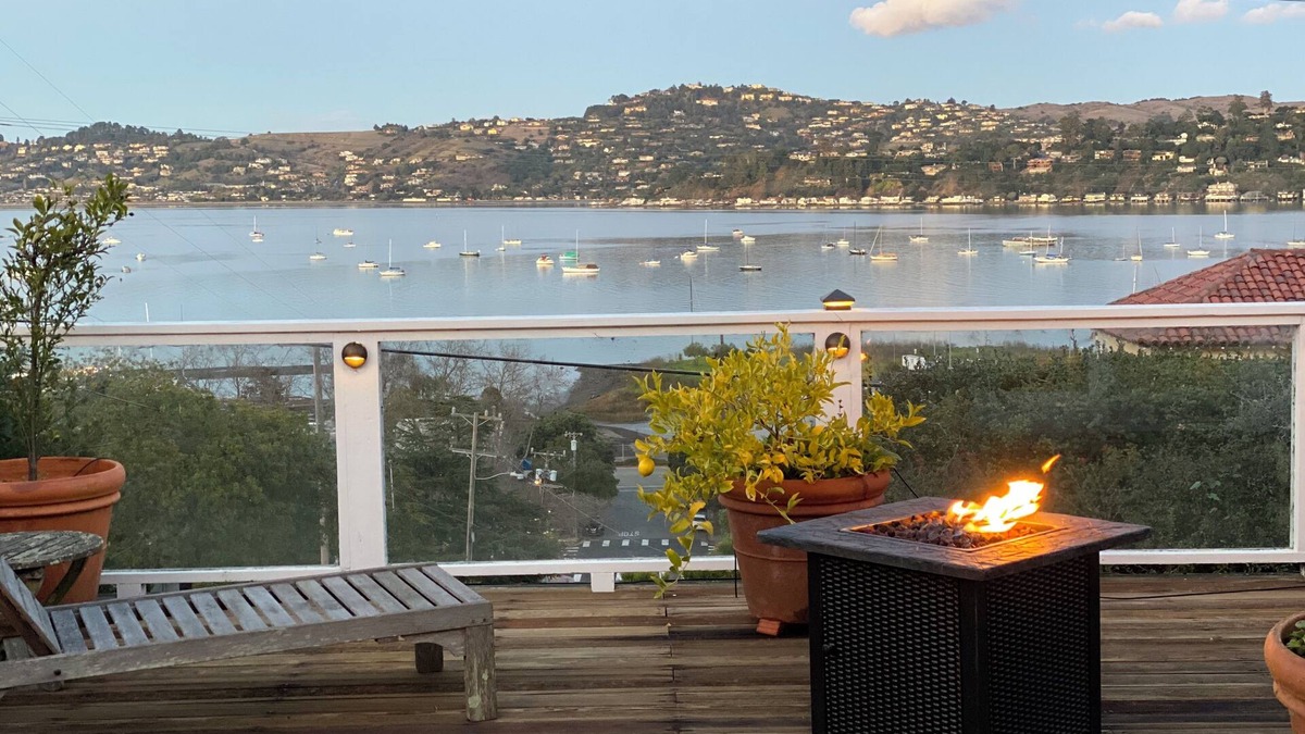 Sausalito Apartment | Chic 1-bedroom corporate apartment in superb Sausalito with WiFi