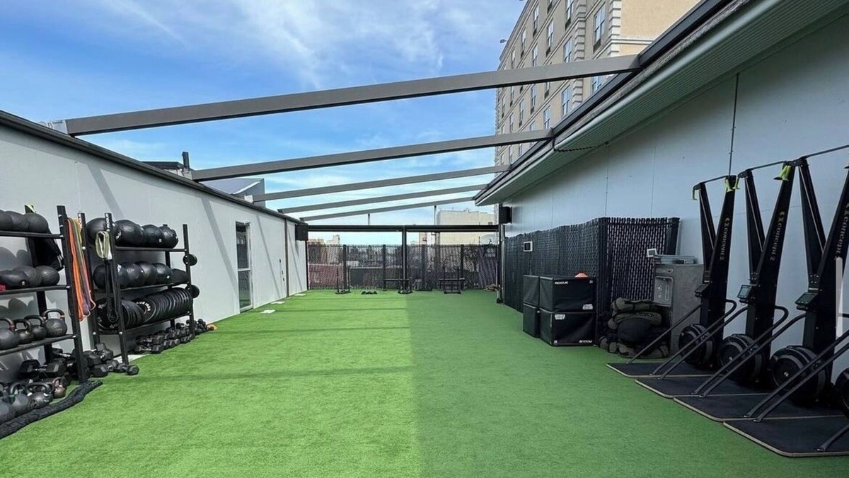 Queens Apartment | Chic 1-bedroom corporate apartment in cool Long Island City with AC