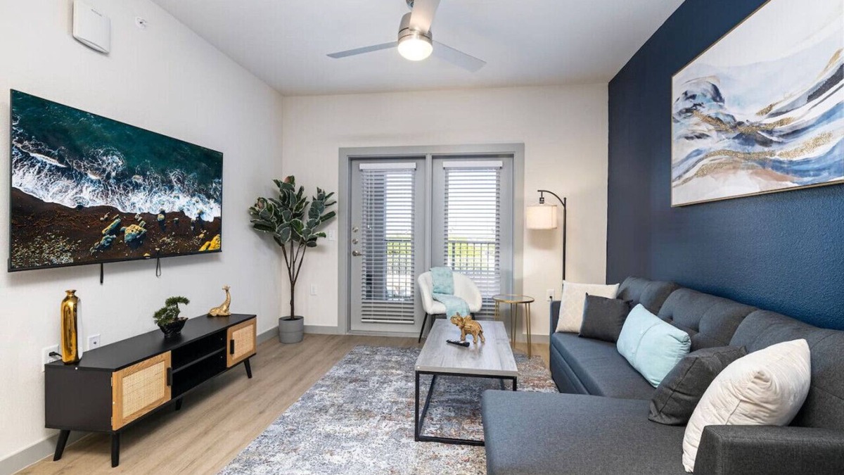 Lewisville Apartment | Chic 1BD: Pool, Gym & Efficient Workstation Area