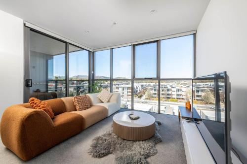 Phillip Apartment | Chic 2 Bedroom Escape with Premium Amenities
