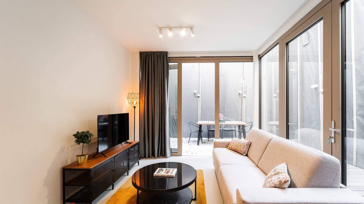 Sint-Andries Apartment | Chic 2-Bedroom Haven in Antwerp