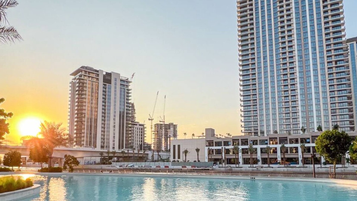 Dubai Apartment | Chic 2 BR in Vida Residences with Canal View