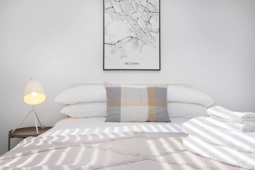 North Melbourne House | Chic 2BR Home with Backyard - Steps from Queen Vic Market