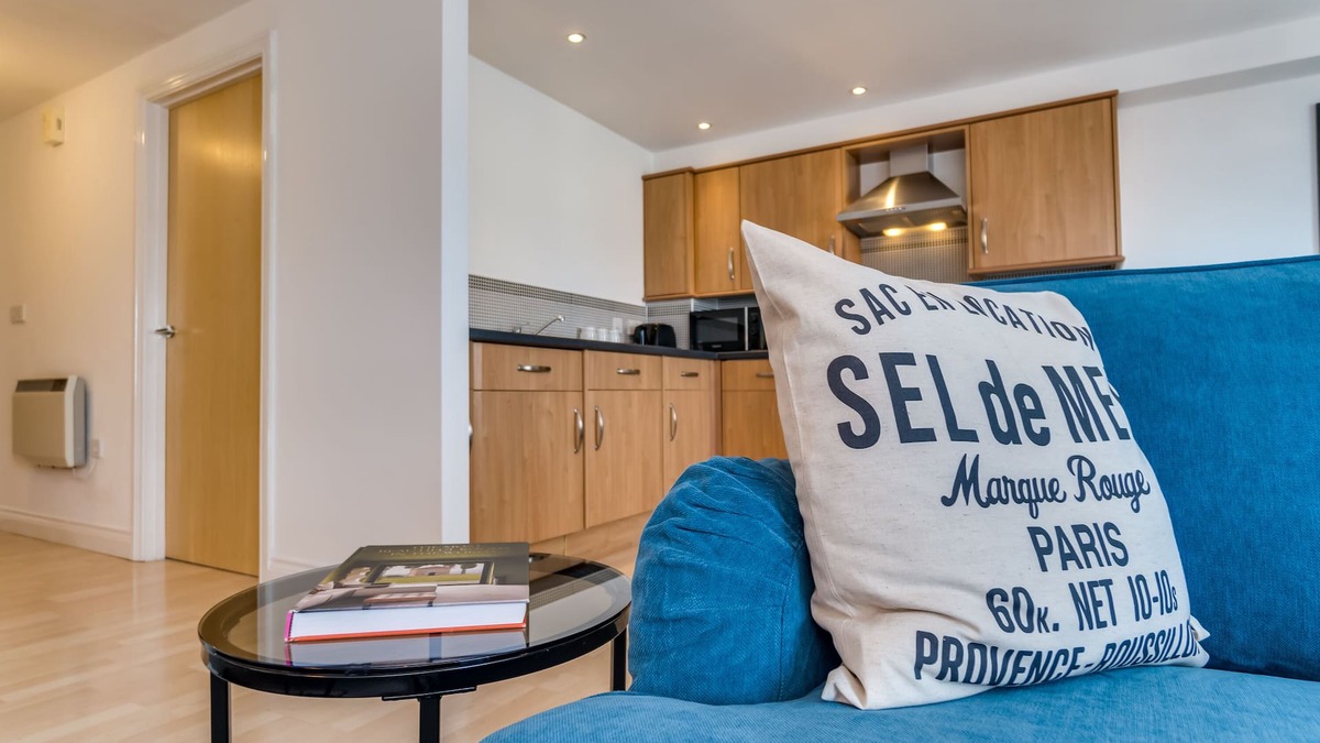 Plymouth Apartment | Chic and Bright Apartment Near the Water