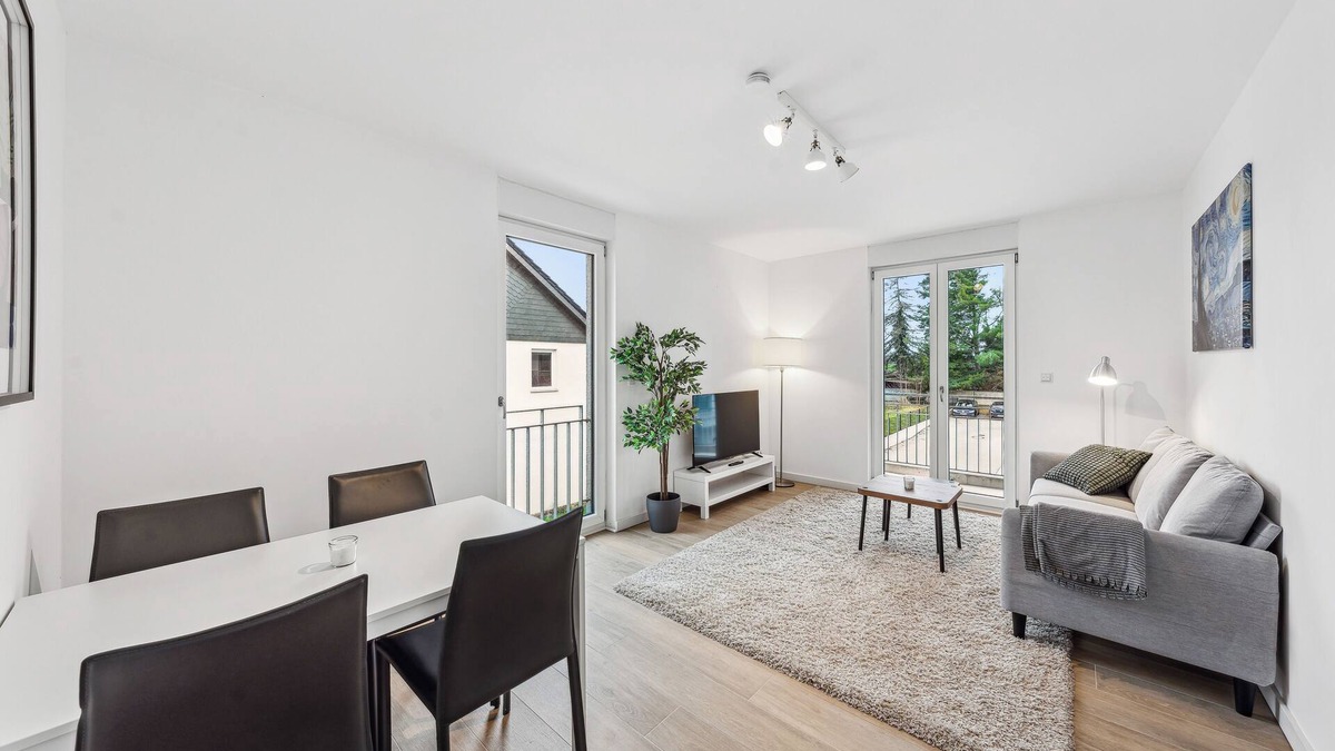 Wildau Apartment | Chic and modern home in new building with 2 balconies