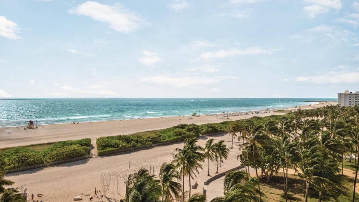 Flamingo/Lummus Hotel | Chic and Modern: Ultimate Couple's Getaway on the Beach