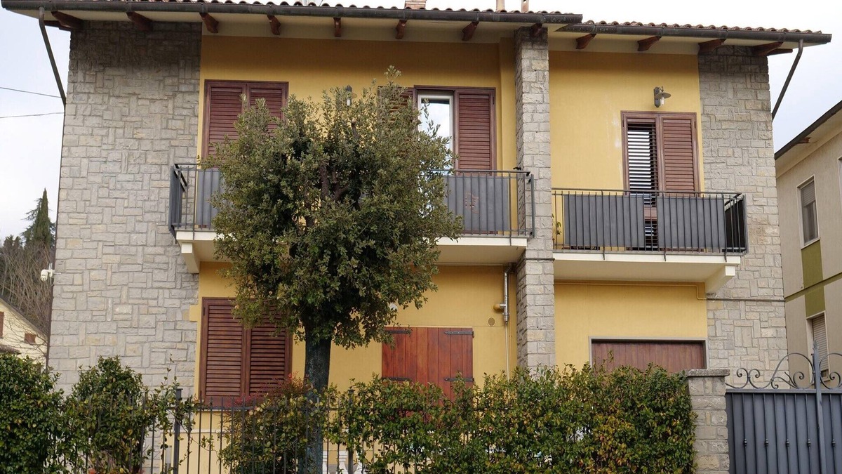 Sansepolcro Apartment | Chic Apartment with Outdoor Serenity