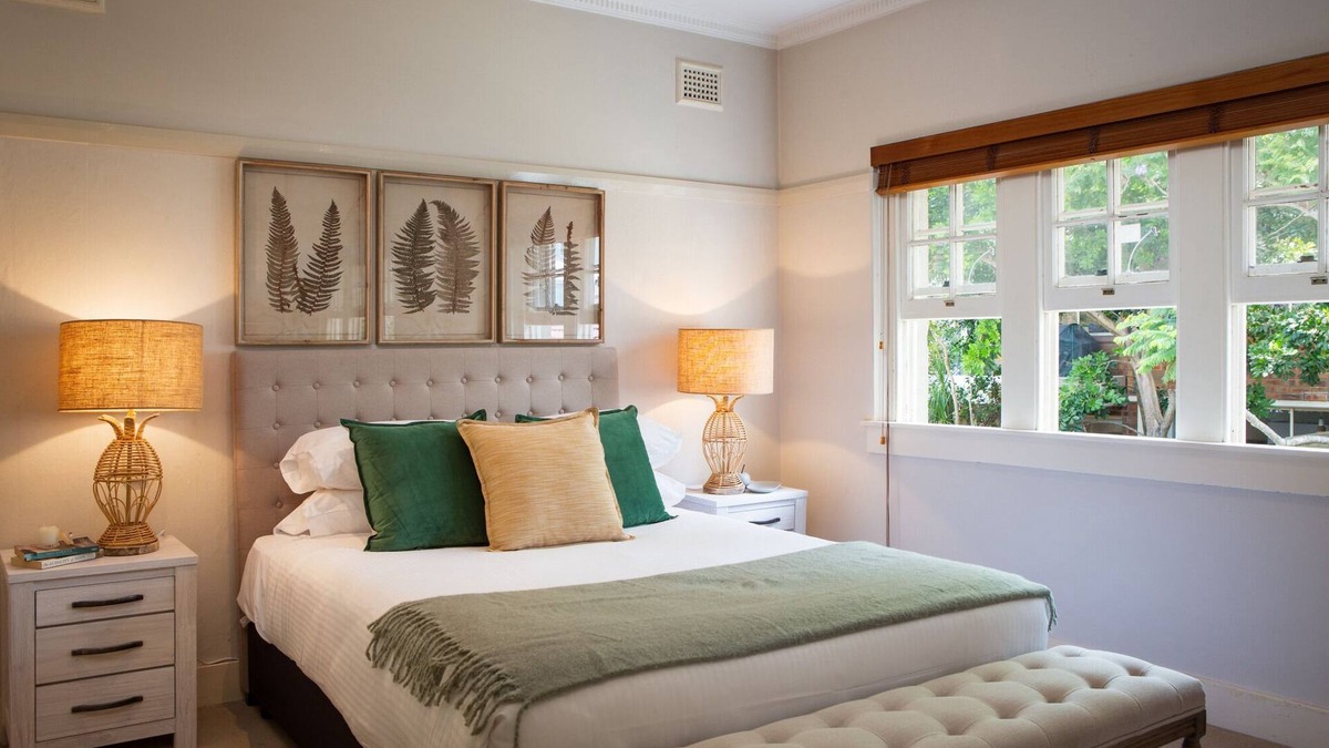 Manly Apartment | Chic Apartment with Sun Lounge Near Manly Beach