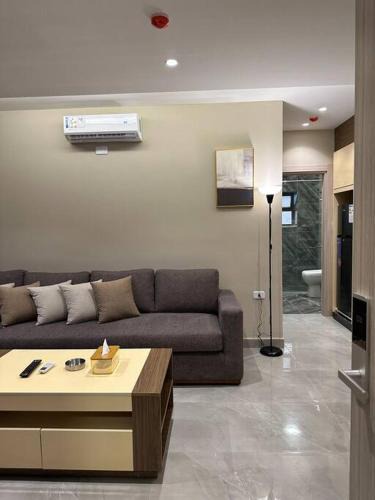 Al Swaifyeh Apartment | Chic Apartments For Rent ave1-4