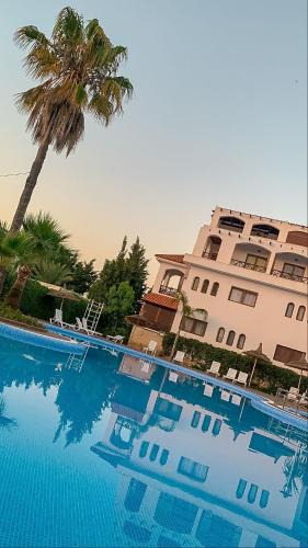 Oulad Khallouf Apartment | Chic appartement costa cabo