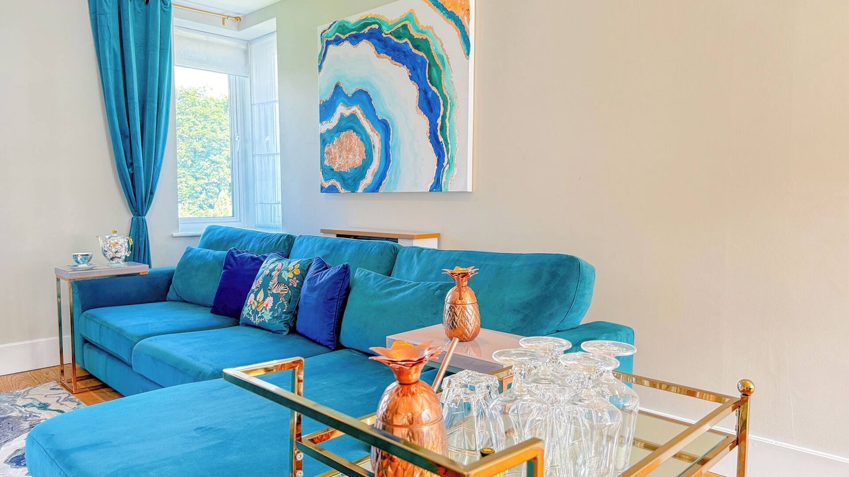 Kew Apartment | Chic Blue Comfort in Richmond