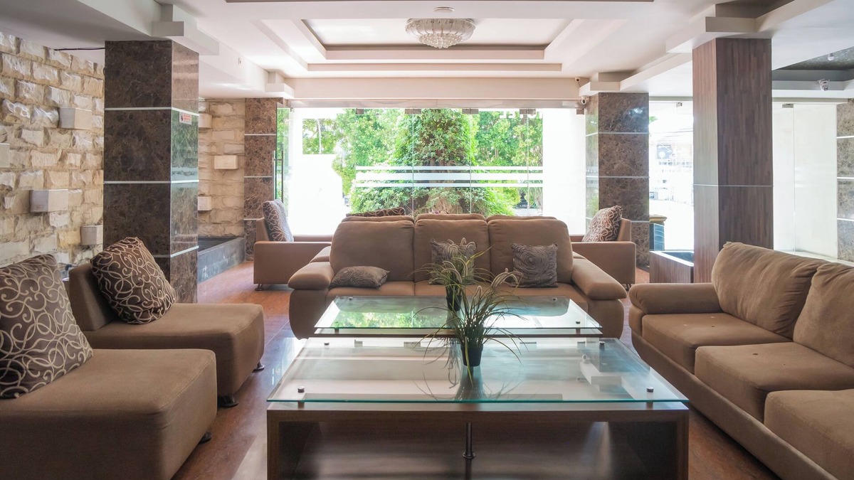 Denpasar Barat Hotel | Chic City Hotel Denpasar (20 min to beach - Central BALI)