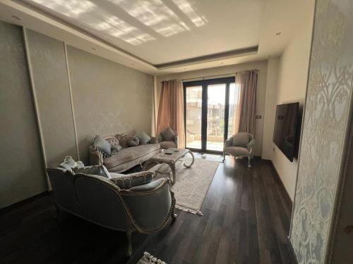 New Cairo Apartment | Chic City Stay in 4 bed Penthouse In Midtown Compound, AUC