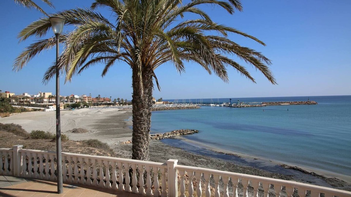 Torre de la Horadada Apartment | Chic Coastal Retreat| Pass the Keys