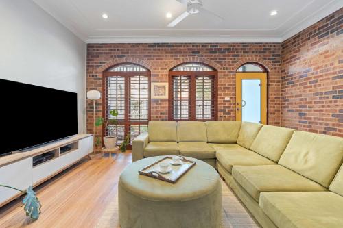 Balmain East House | Chic Coastal Living in Balmain East with Parking