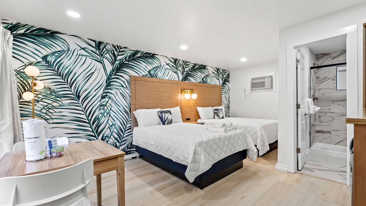 North Myrtle Beach Apartment | Chic Coastal Studio| 2 Beds | Steps From The Beach