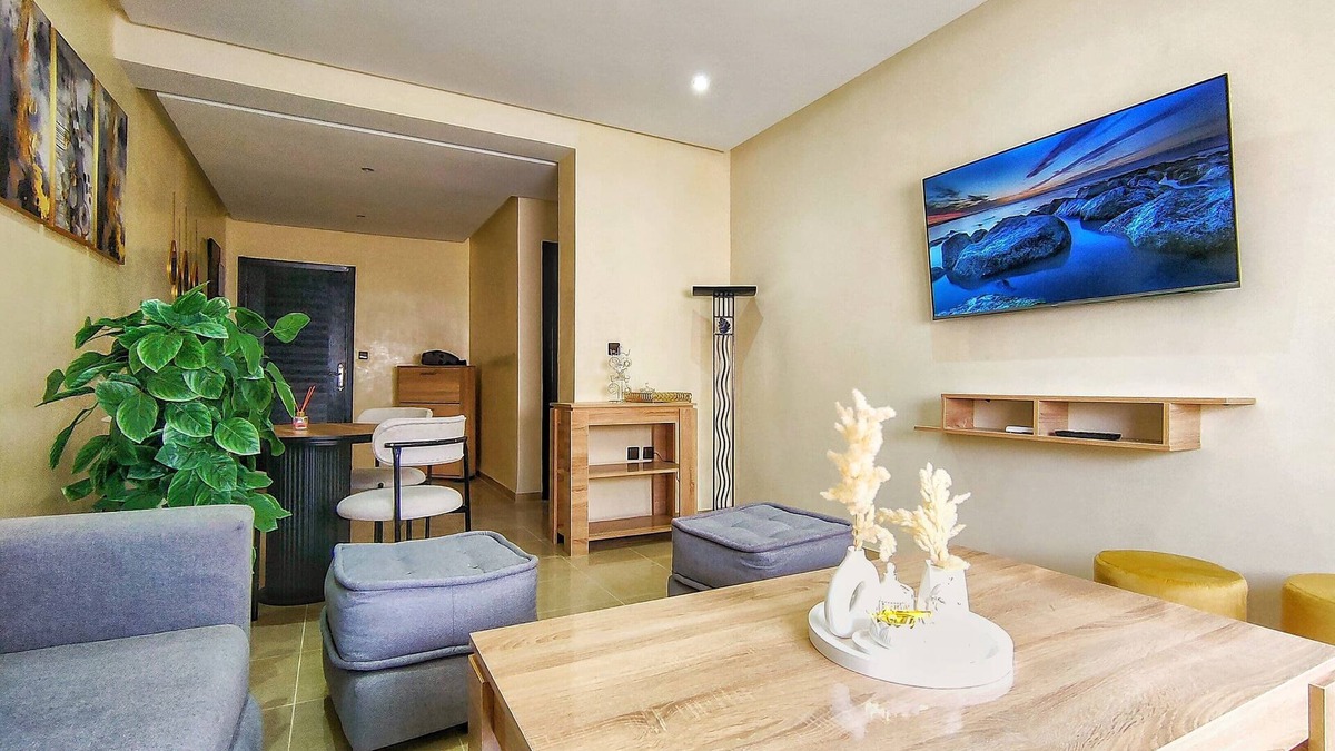 Menara Apartment | Chic & Confort Apartment