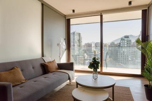 El Golf Apartment | Chic & Cozy 2BR Oasis in the Heart of Las Condes