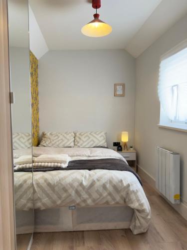 Wainscot House | Chic Cozy Room with PS5, Mini Bar & Shared Spaces