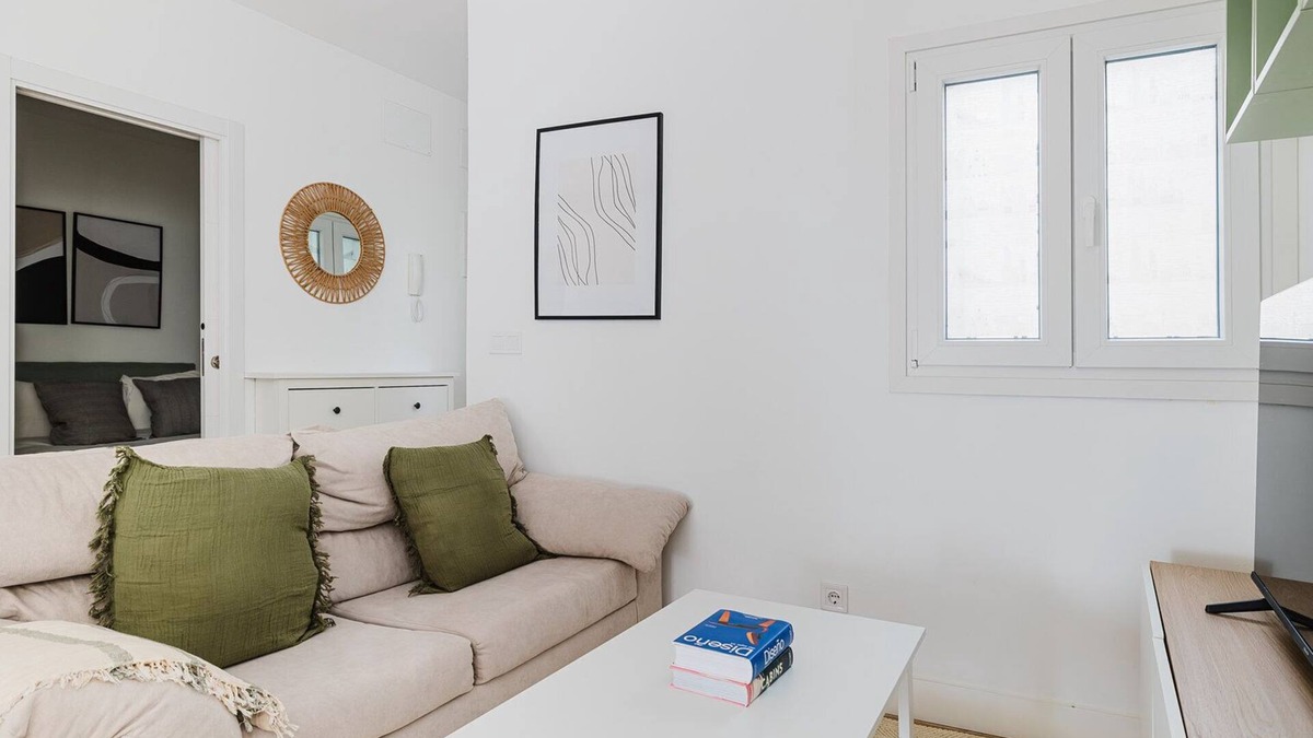 Salamanca Apartment | Chic Fuente del Berro 1BR w/Washer, Fully Furnished, by Blueground