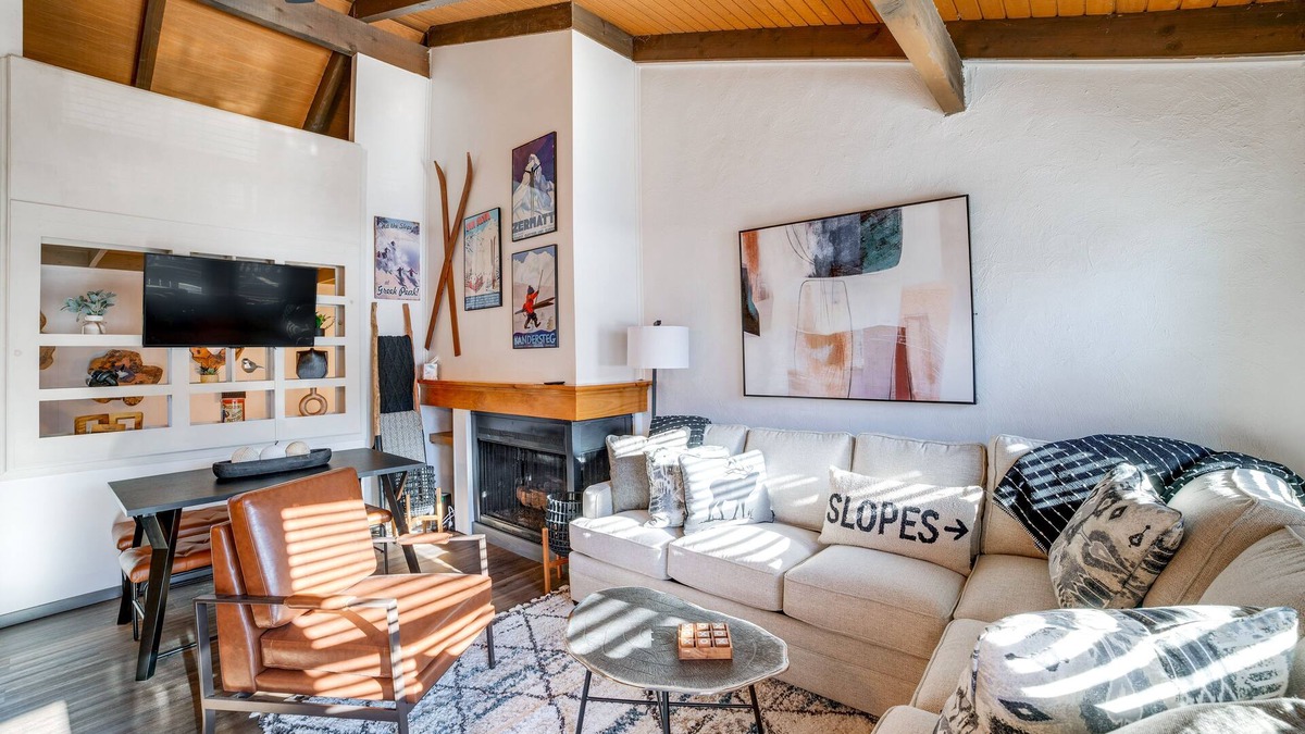 Blodgett Mills House | Chic Greek Peak Ski Resort Townhome w/Balconies!