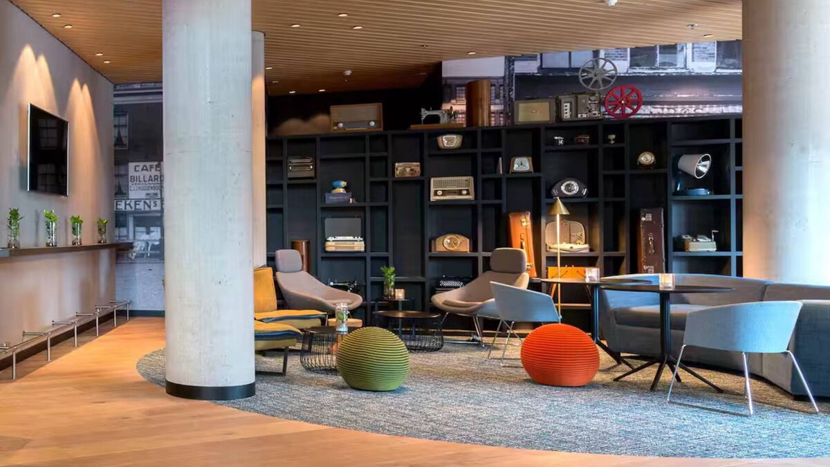 Amsterdam East Hotel | Chic hotel with gym and two single beds