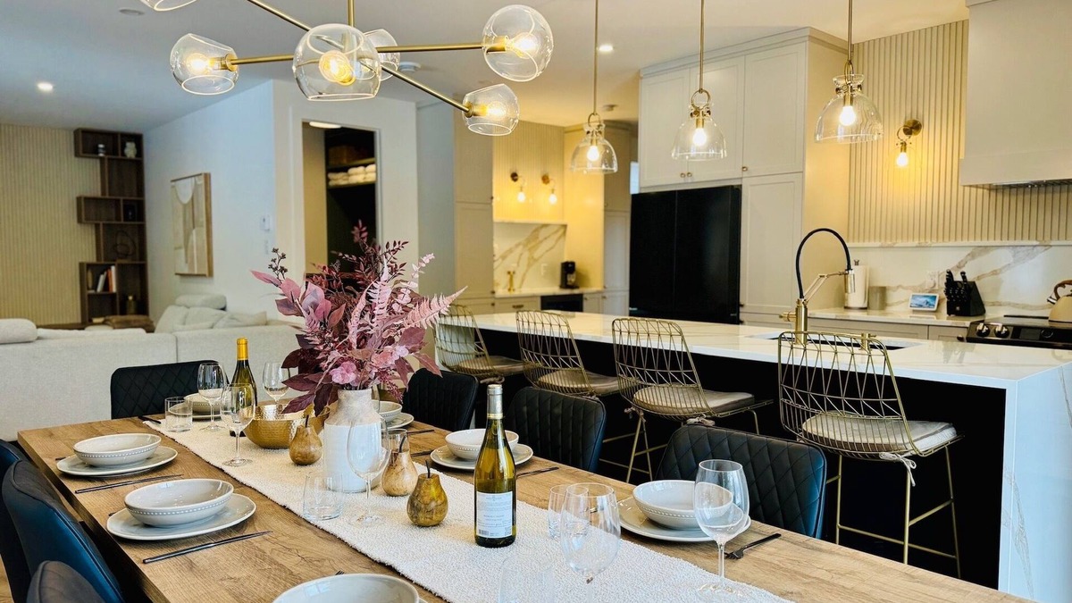 Orford Apartment | Chic Ibiza, SPA, Ski, Foyer, Montagne