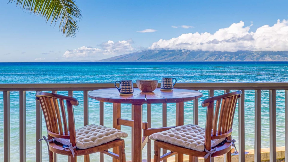 Kahana Condo | Chic Island Living overlooking ocean-Pohailani 210-Comfy Lanai daybed-Cold AC