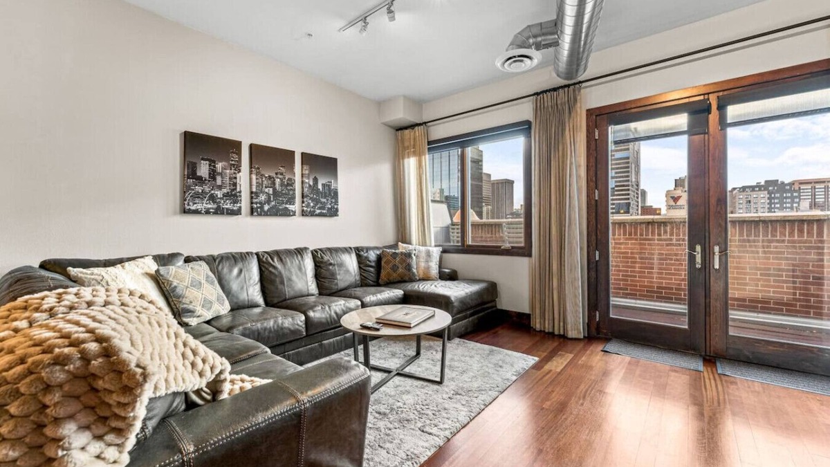 Ballpark Condo | Chic Loft | Heart of RiNo | Walk to Everything