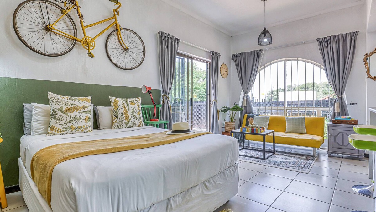 The Reeds Apartment | Chic Midtown Studio-1 Bed-solar-pool-fibre-samrand