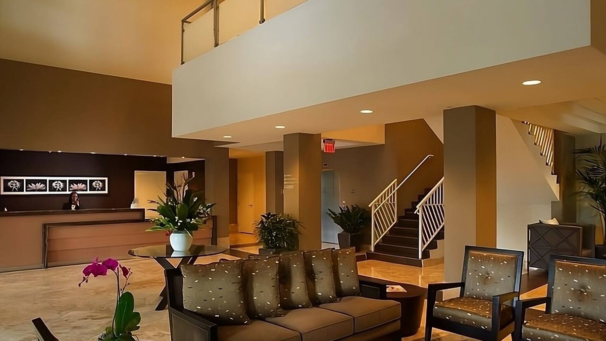 Ludlam Hotel | Chic & Modern Living in Miami! 4 Rooms | Outdoor Pool + Spa