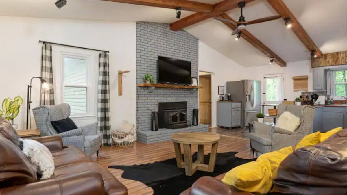 Brevard House | Chic Modern Mountain Hideaway